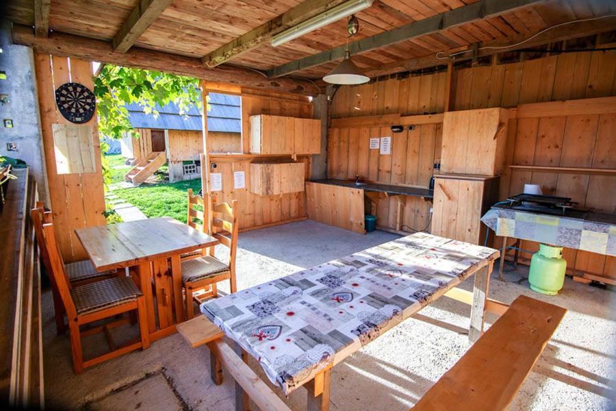 Apartmaji Pri Kozmavo - Little House Бохинь Экстерьер фото